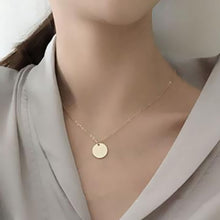 Load image into Gallery viewer, New Fashion Heart Leaf Moon Pendant