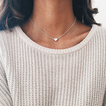 Load image into Gallery viewer, Tiny Heart Choker Necklace