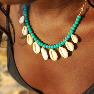 Natural shell choker necklace