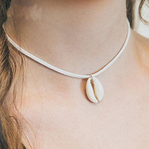 Natural shell choker necklace