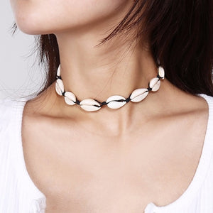 Natural shell choker necklace