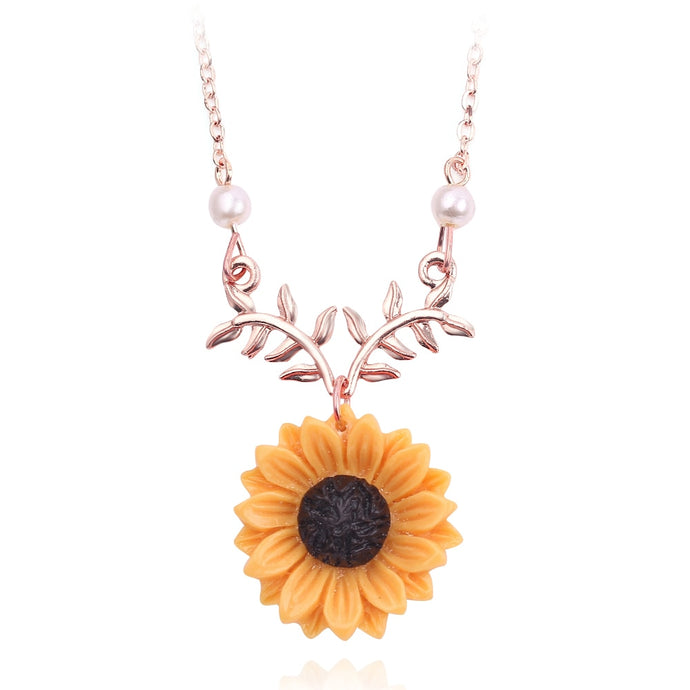 Delicate Sunflower Leaves Pendant Clavicle Necklace