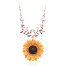 Load image into Gallery viewer, Delicate Sunflower Leaves Pendant Clavicle Necklace